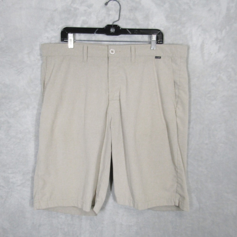 Travis Mathew Mens Khaki Golf Performance Shorts Size 38 Tan Stretch Flat Front